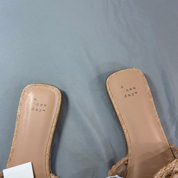 a new day women's tan Raffa slip on sandals size 9 NWT - Picture 6 of 6